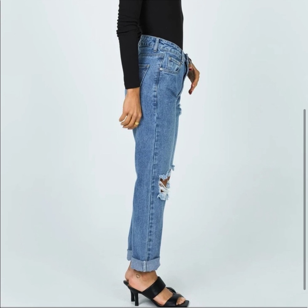 Princess Polly Hayden High Rise Cuffed Crop Distressed Boyfriend Jeans Size 4 US - Picture 3 of 12